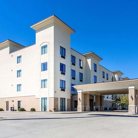 Comfort Inn & Suites Медисънвил Екстериор снимка
